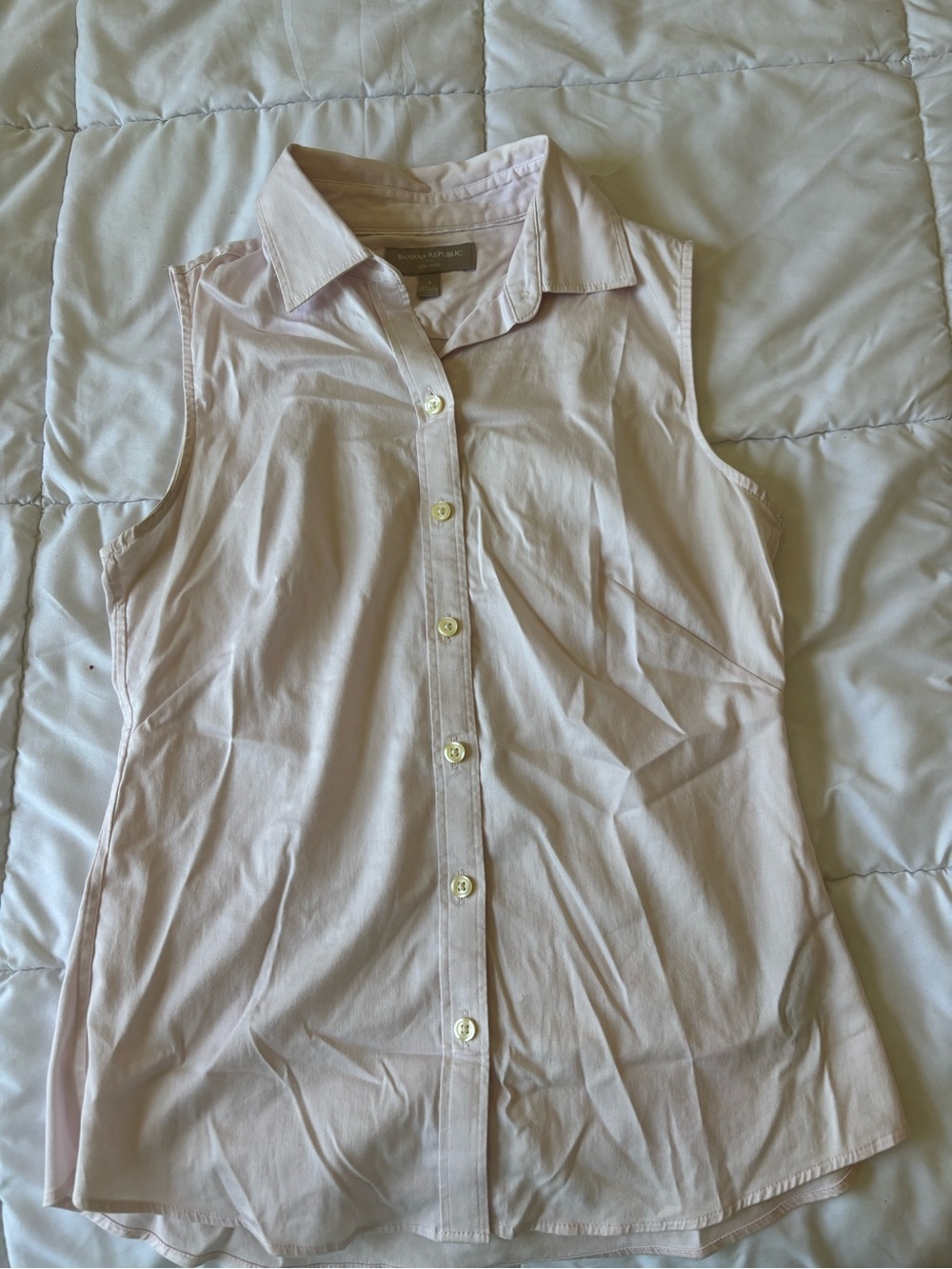 Banana Republic Light Pink Sleeveless Button-Down Shirt